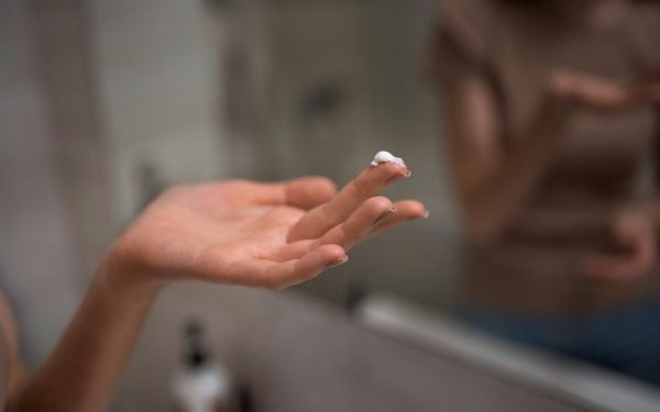 Ce rol are alantoina în procesul de vindecare a hemoroizilor?