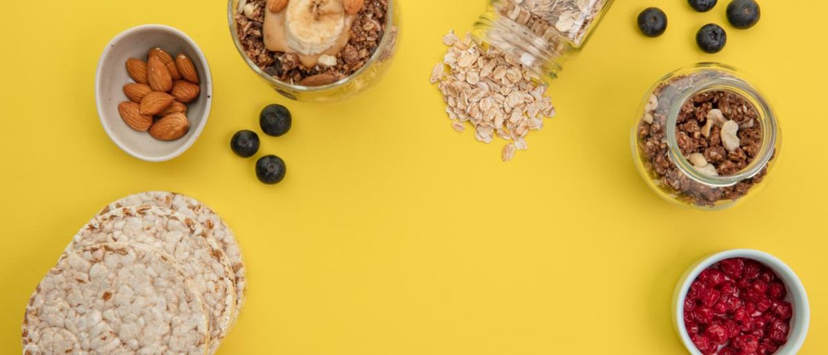 Ce dietă recomanzi pentru ameliorarea simptomelor hemoroizilor?