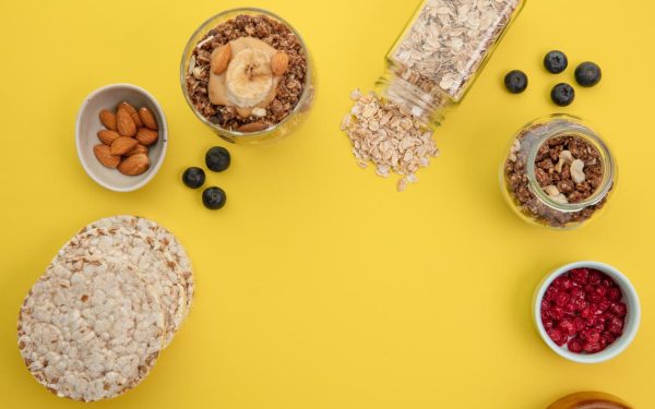 Ce dietă recomanzi pentru ameliorarea simptomelor hemoroizilor?